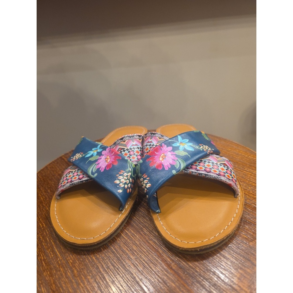 NWOT Johnny Was Women's‎ 7 Sonoma Boho Floral Cross Strap Leather Slip-on Sandal - Picture 3 of 7